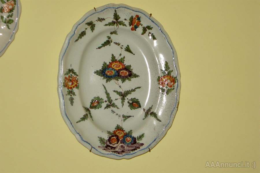 Piatti antichi '700 maiolica decoro TacchioloNove Bassano - Padova